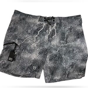 Columbia OFG Offshore Board Short Black Real-tree Mako Size 44 Bottle opener